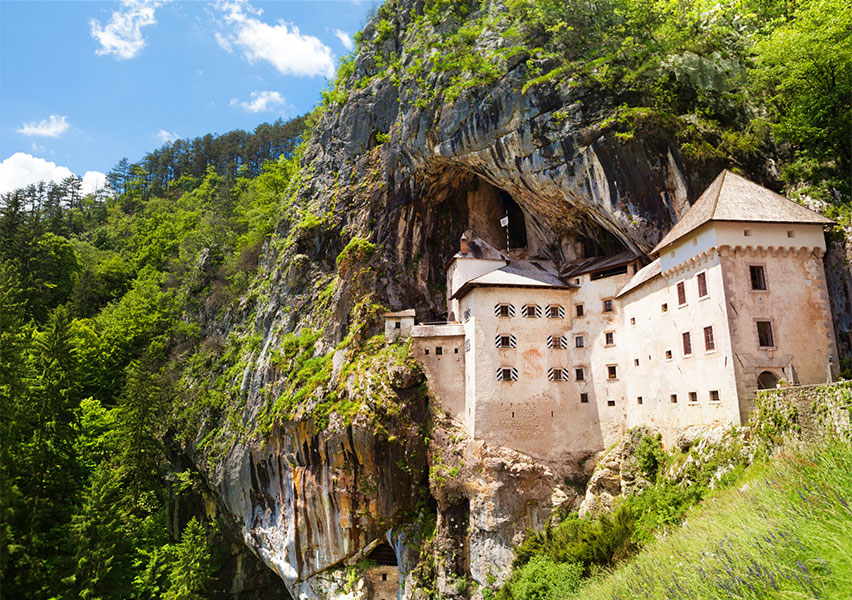 Il castello di Predjama Il castello di Predjama